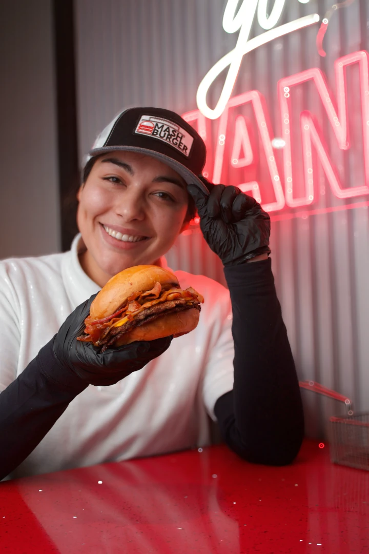 Consultora de marca Parsons - Mash Burger